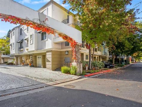 villagio at river oaks.